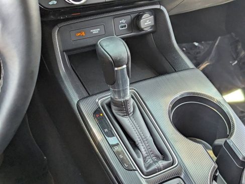 Used 2024 Honda Civic EX-L image 27