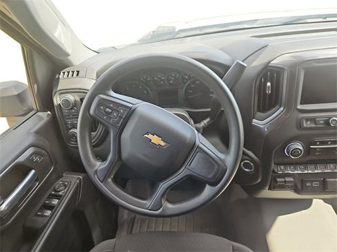 Used 2025 Chevrolet Silverado 2500 Custom w/ Custom Value Package image 12