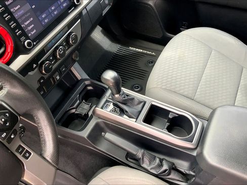 Used 2021 Toyota Tacoma SR5 RWD image 16