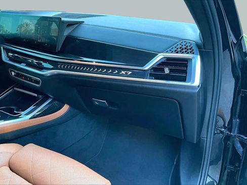 Certified 2023 BMW X7 xDrive40i w/ M Sport Package AWD/4WD image 19