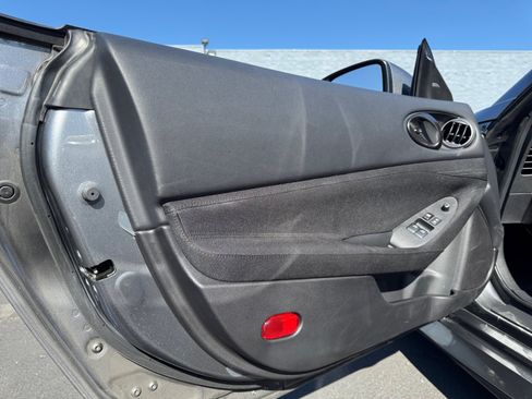 Used 2025 Nissan Z Sport w/ Floor Mat Package RWD image 17