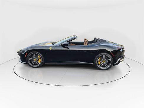 Used 2024 Ferrari Roma Spider RWD image 5