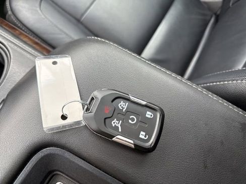 Used 2017 Chevrolet Tahoe LT w/ LT Signature Package image 39