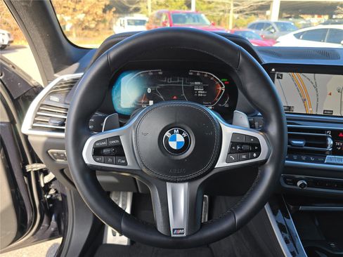 Used 2021 BMW X5 xDrive40i w/ M Sport Package image 31
