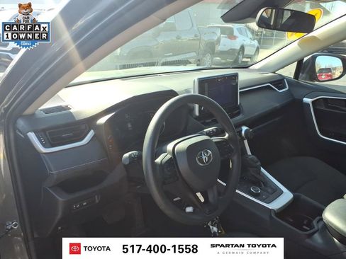 Used 2025 Toyota RAV4 LE AWD/4WD image 15
