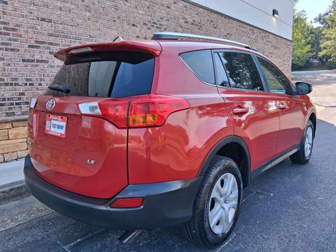 Used 2013 Toyota RAV4 LE FWD image 5