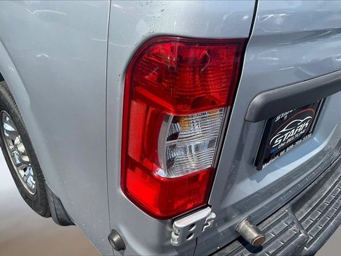 Used 2016 Nissan NV 3500 SL RWD image 22