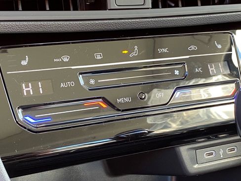 New 2026 Volkswagen Jetta SE image 6