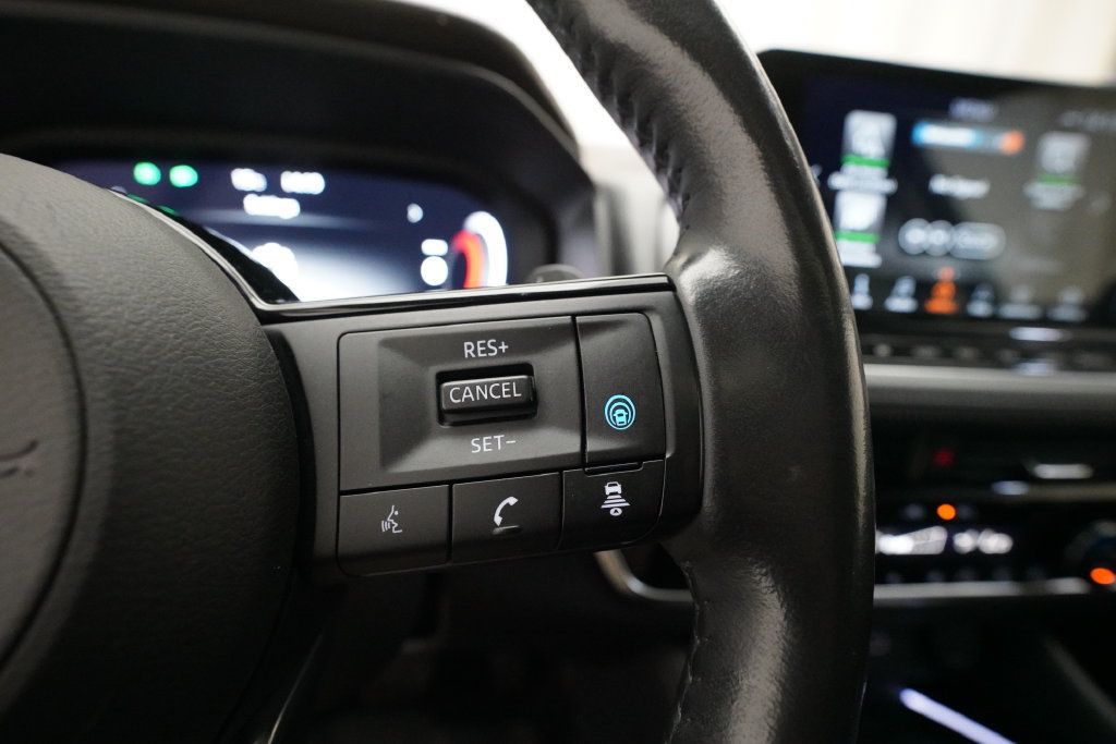 Used 2021 Nissan Rogue Platinum AWD/4WD image 17