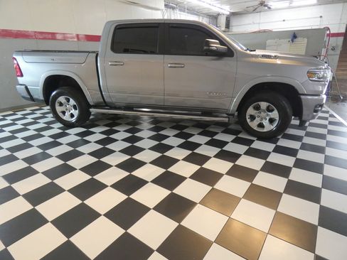 Used 2025 RAM 1500 Big Horn AWD/4WD image 5