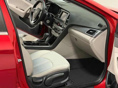 Used 2019 Hyundai Sonata SE image 11