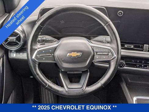 Used 2025 Chevrolet Equinox LT image 18