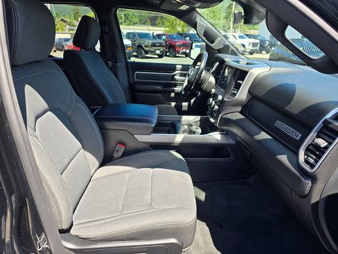 Used 2021 RAM 1500 Big Horn AWD/4WD image 12
