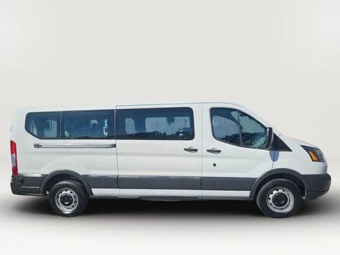 Used 2017 Ford Transit 350 XL image 5