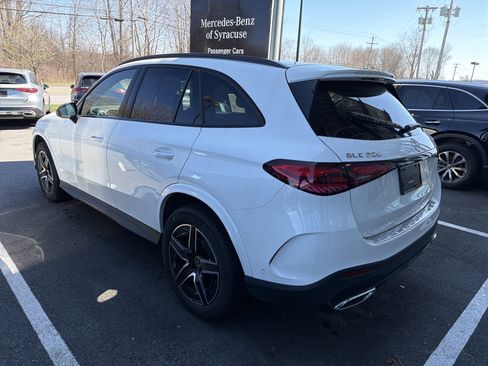 Used 2026 Mercedes-Benz GLC 300 4MATIC image 5