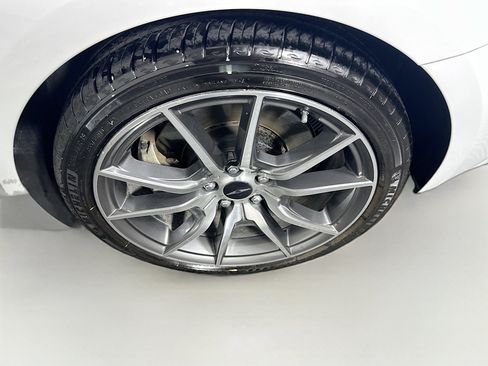 Used 2025 Genesis G70 2.5T image 11