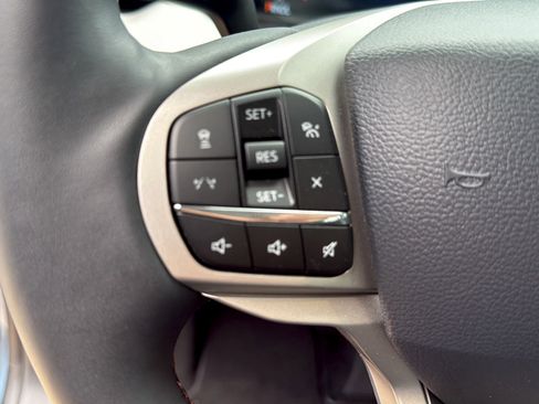 New 2026 Ford Explorer Active w/ Active Comfort Package RWD image 25