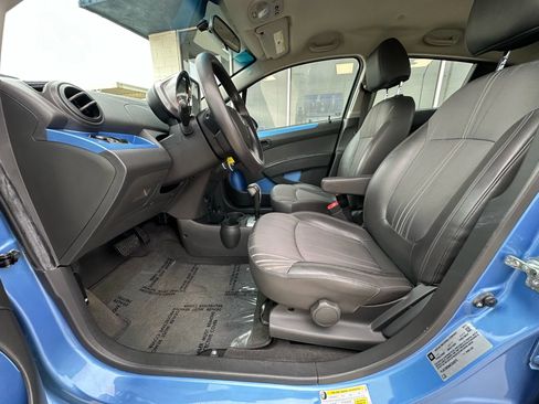 Used 2014 Chevrolet Spark LT image 10