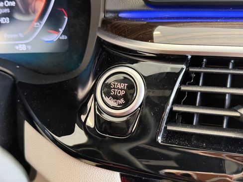 Used 2023 BMW 540i xDrive w/ Convenience Package image 25