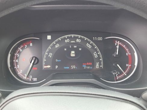 Used 2025 Toyota RAV4 LE AWD/4WD image 30