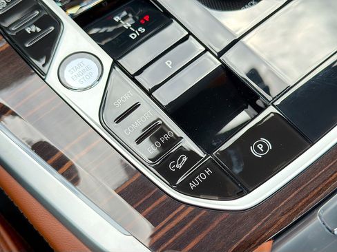 New 2026 BMW X5 M60i image 32