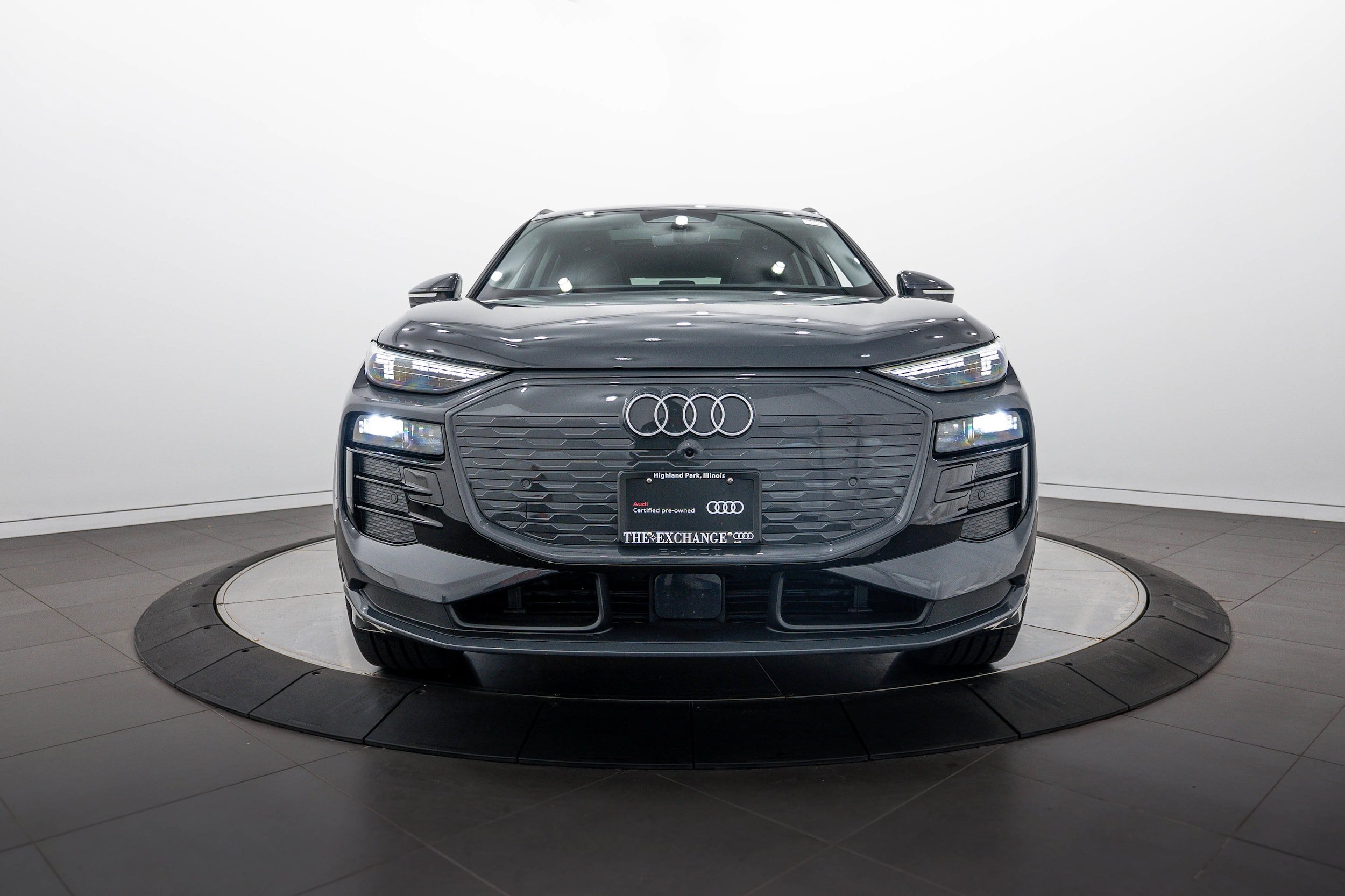 Certified 2025 Audi Q6 e-tron Premium Plus w/ Premium Plus AWD/4WD image 21