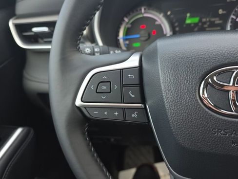 Certified 2026 Toyota Highlander XLE image 26