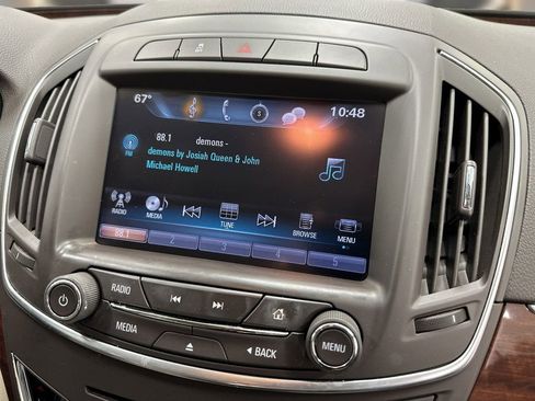 Used 2016 Buick Regal FWD image 19