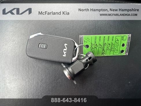 Used 2022 Kia Telluride EX w/ EX Premium Package AWD/4WD image 30