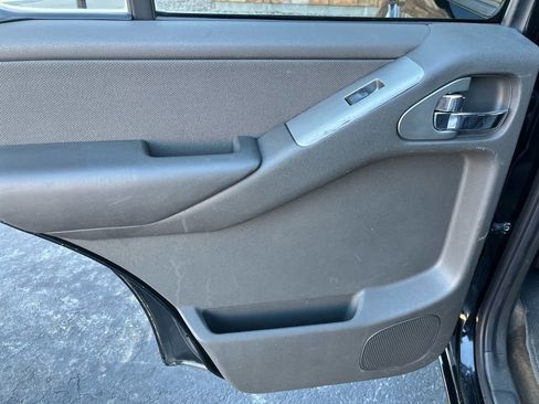 Used 2012 Nissan Pathfinder S image 13