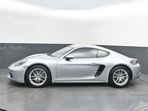 Used 2018 Porsche 718 Cayman image 4