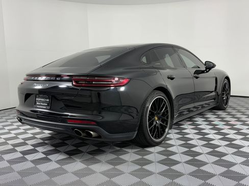 Used 2018 Porsche Panamera 4S image 9