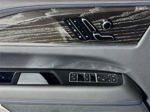 New 2025 Cadillac Escalade IQ Luxury 1 w/ Smart Trailering package image 16