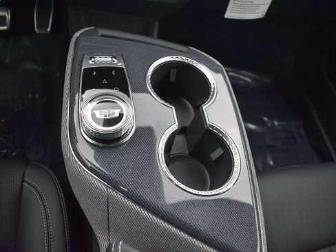 New 2026 Cadillac Optiq Sport 2 image 20