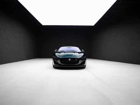 Used 2021 Jaguar F-TYPE R AWD/4WD image 85