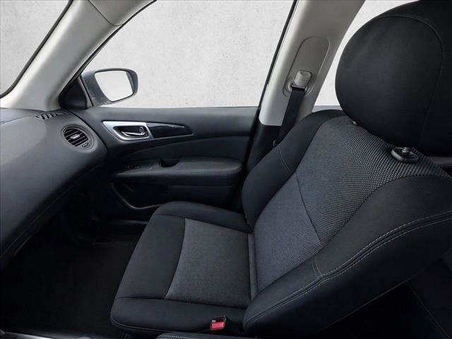 Used 2020 Nissan Pathfinder S FWD image 18