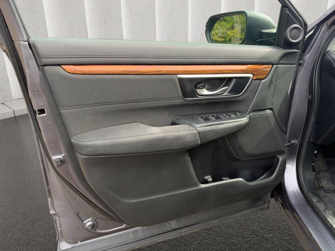 Used 2019 Honda CR-V EX image 10