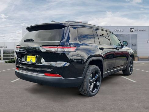 New 2026 Jeep Grand Cherokee L Limited w/ Limited Altitude Package AWD/4WD image 5