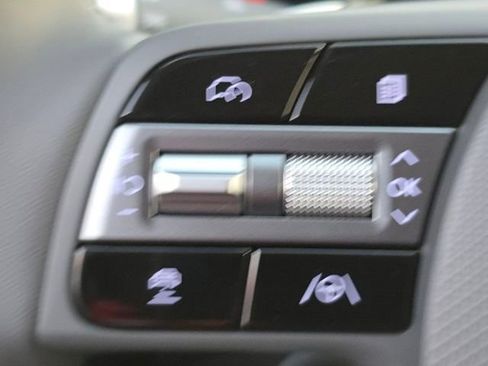 New 2025 Hyundai Ioniq 5 SEL image 11