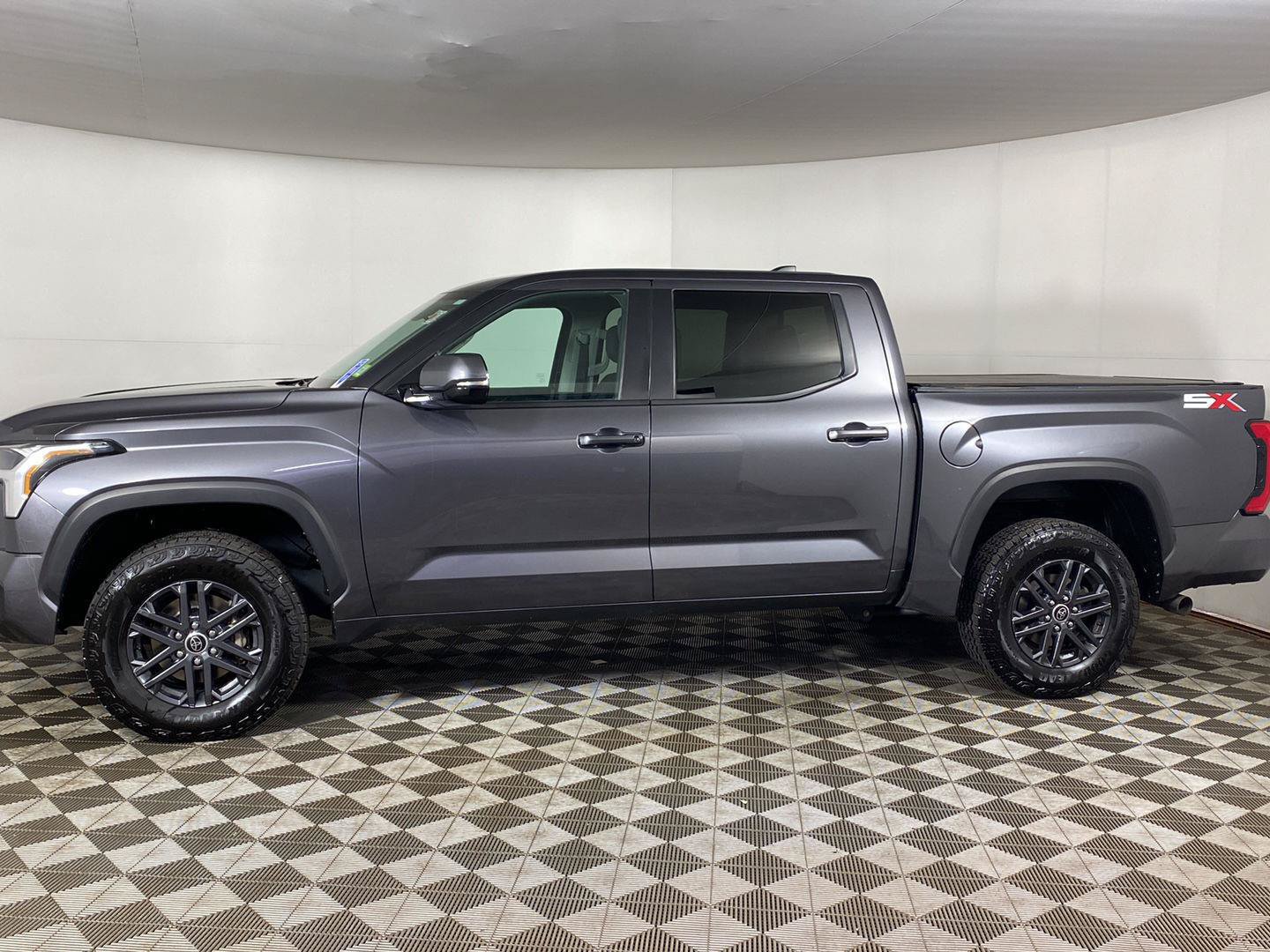 Used 2024 Toyota Tundra SR5 w/ SR5 Convenience Package AWD/4WD image 3