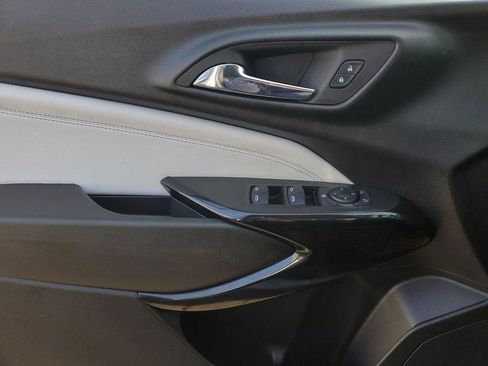 Used 2024 Chevrolet Trax LT image 11