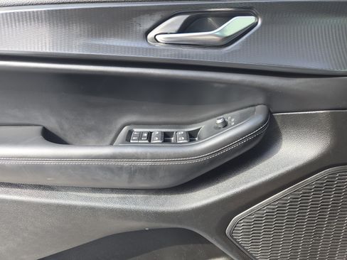 Used 2024 Jeep Grand Cherokee L Altitude image 25