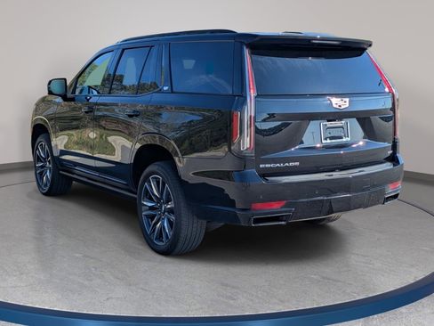 Used 2023 Cadillac Escalade Sport Platinum w/ Heavy-Duty Trailer Package AWD/4WD image 7
