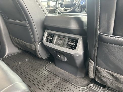 Used 2026 Ford F250 Lariat w/ FX4 Off-Road Package image 20