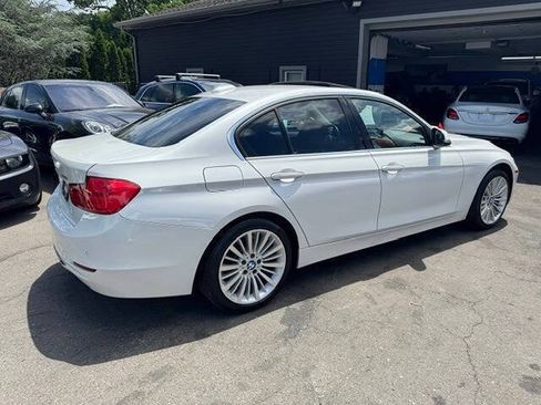 Used 2013 BMW 328i xDrive Sedan AWD/4WD image 4