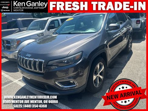 Used 2019 Jeep Cherokee Limited AWD/4WD image 3