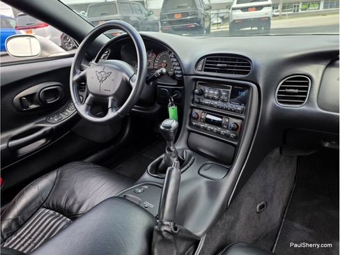 Used 2004 Chevrolet Corvette Z06 w/ Memory Package RWD image 35