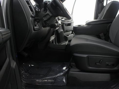 Used 2024 RAM 2500 Big Horn w/ Bed Utility Group image 15