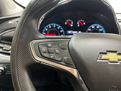 Used 2020 Chevrolet Malibu LT FWD image 21