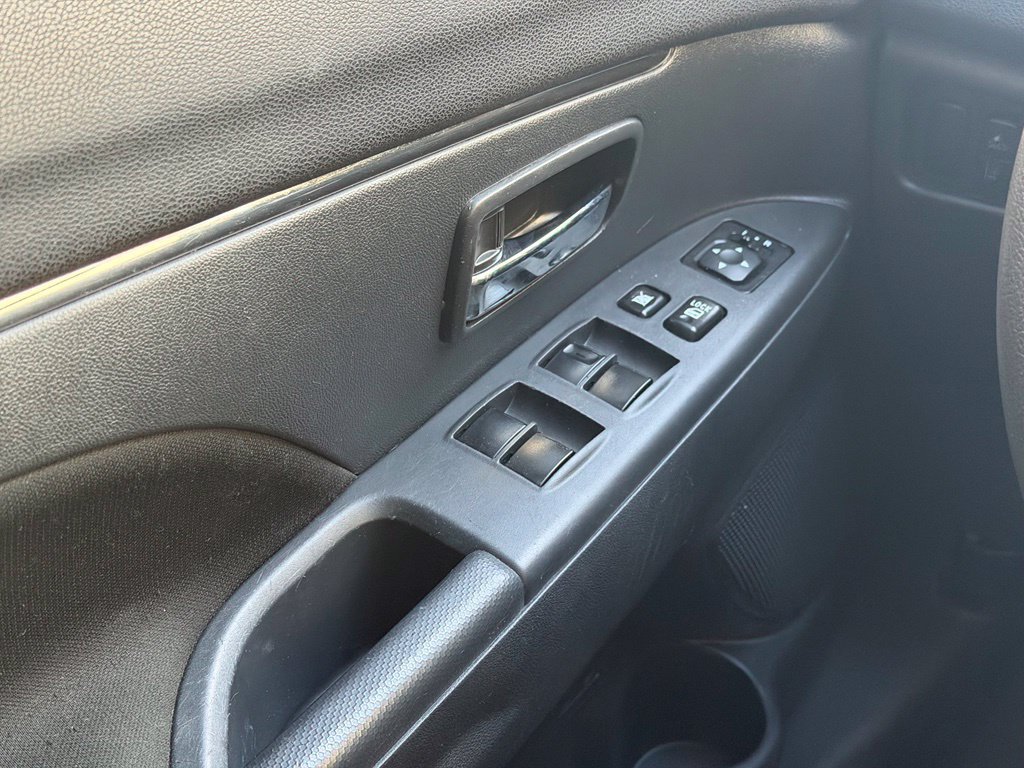 Used 2023 Mitsubishi Outlander Sport ES AWD/4WD image 9